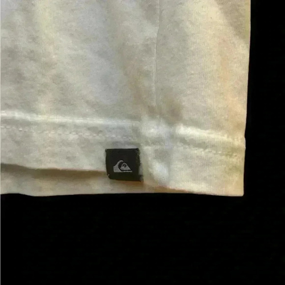 Quicksilver graphic tee size youth extra large - Picture 4 of 5